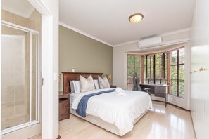 Apartamento, 2 quartos, sacada, vista para o jardim | 2 quartos