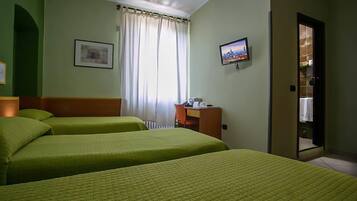 Dreibettzimmer | Zimmersafe, Verdunkelungsvorhänge, kostenloses WLAN