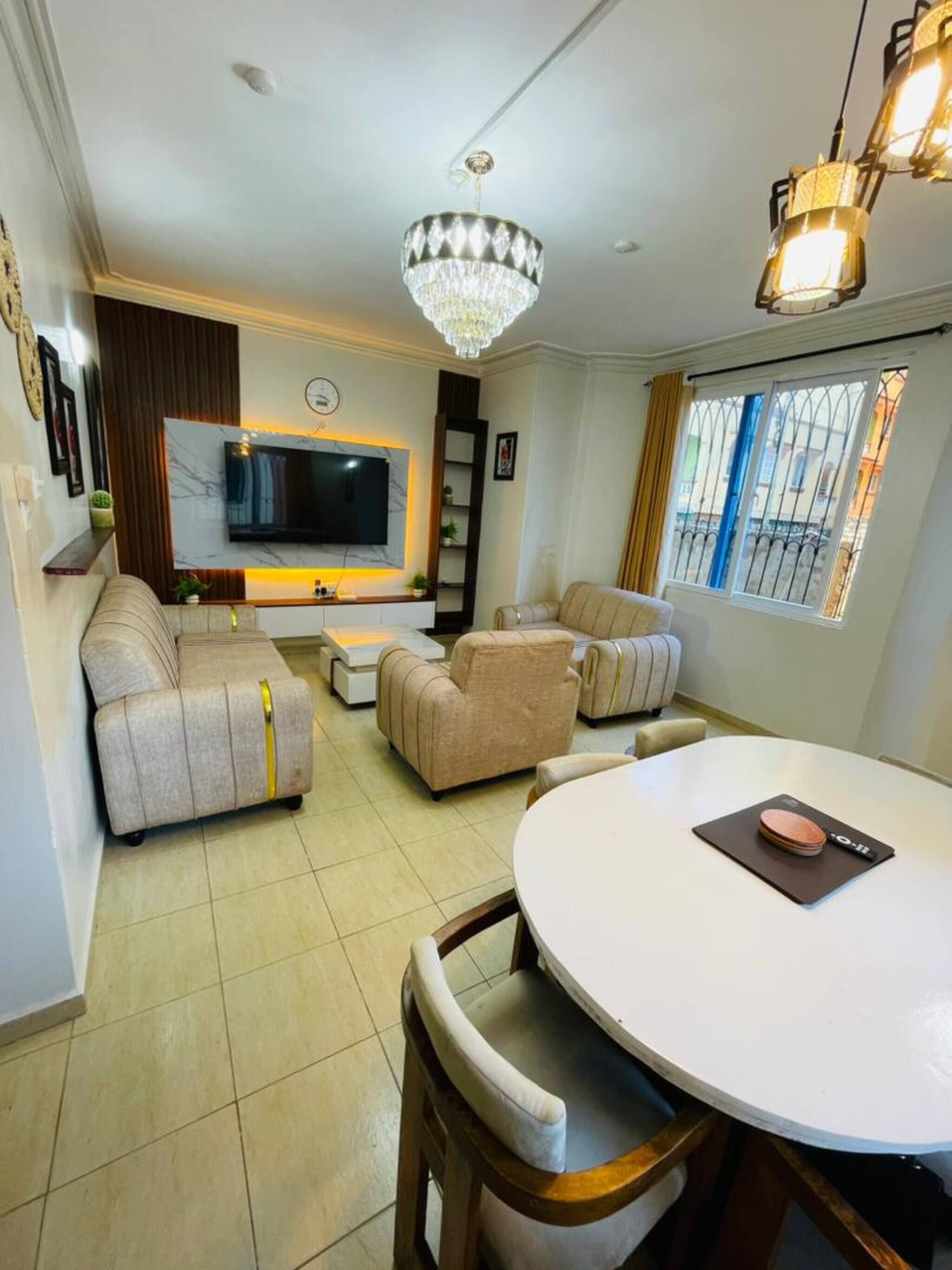 Apartment, 2 Bedrooms | Living area