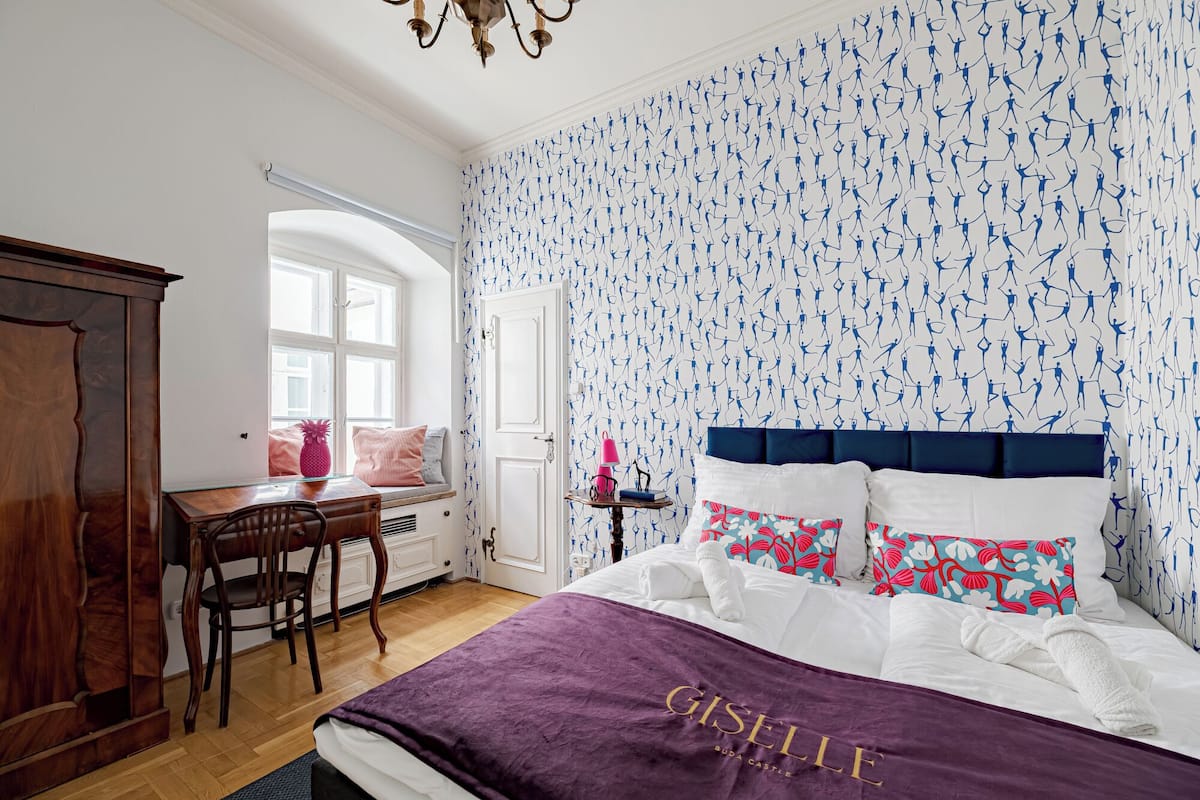 Economy Double Room | Free WiFi