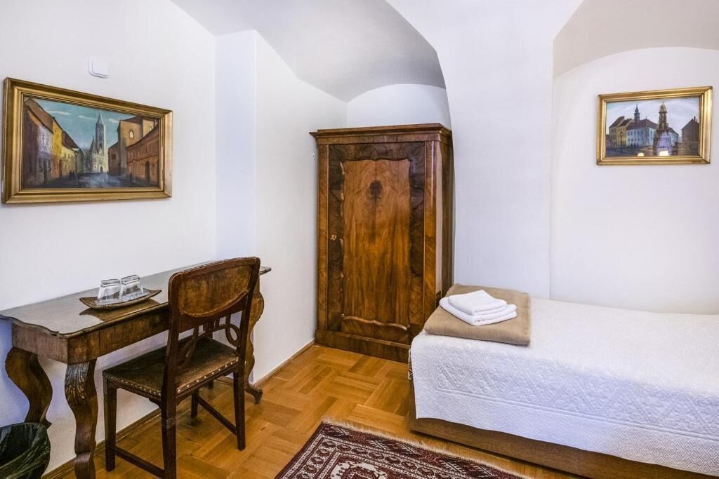 家庭三人房 | 免费 WiFi