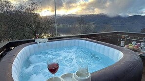 Shared Dormitory, 3 Bedrooms, Terrace, Garden View | Bathroom amenities