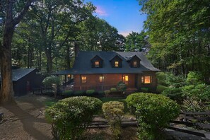 House, 4 Bedrooms | Exterior