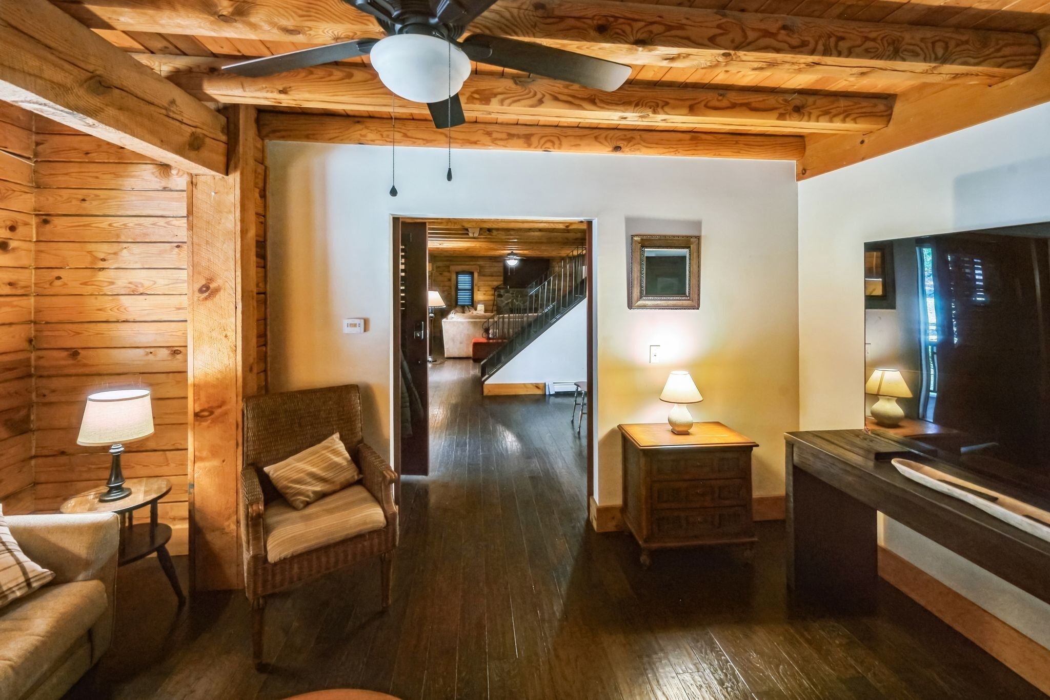 起居区 | 智能电视、流媒体服务