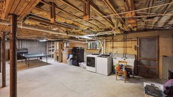 House, 4 Bedrooms | Interior