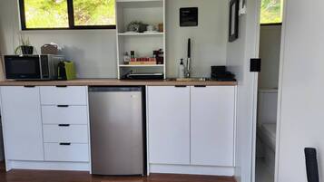 Mobile Home, 1 Bedroom, Balcony, Garden View | Interior