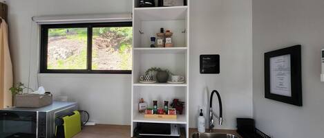 Asuntovaunu, 1 makuuhuone, parveke, näköala puutarhaan | Sisätilat