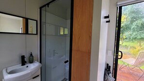 Mobile Home, 1 Bedroom, Balcony, Garden View | Bathroom - Watts River Tiny - Hidden, but Close to Township (Healesville)