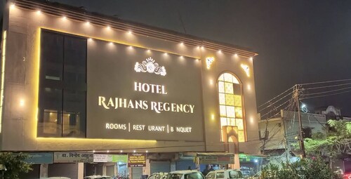 Hotel Rajhans Regency