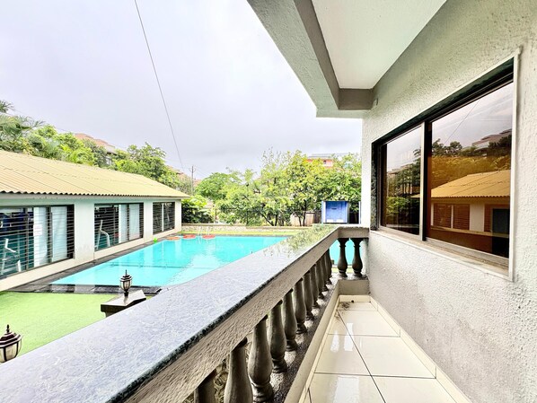 华丽双人房 | 浴室 | 淋浴设施、毛巾�、肥皂、洗发水