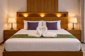 Superior Double Room, Courtyard View | Hypo-allergenic bedding, in-room safe, desk, laptop workspace - Aura Inn (Patong)