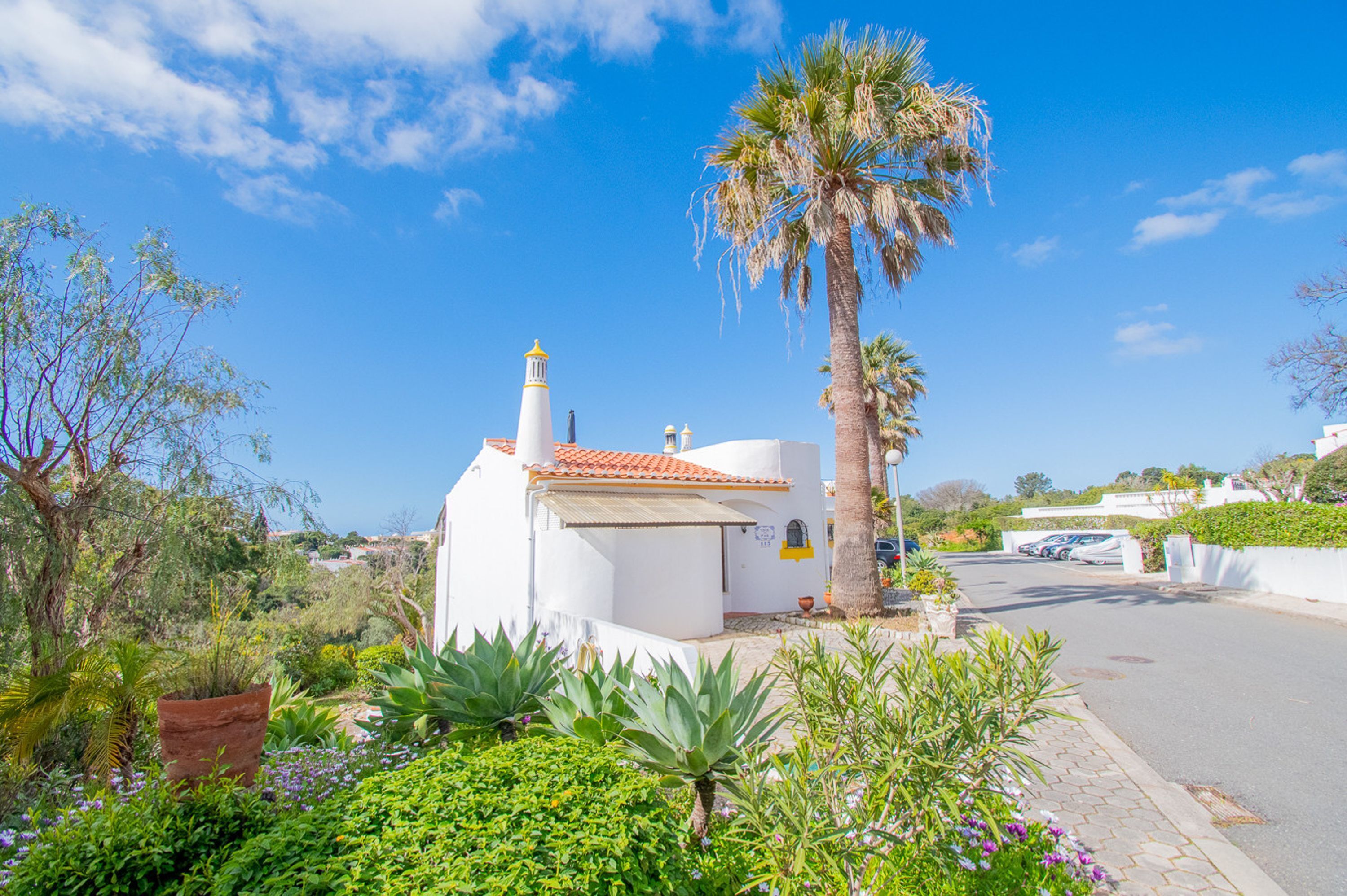 2 عدّة غرف نوم