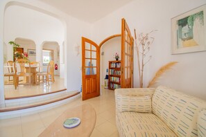 Vila, para fumantes | 4 quartos