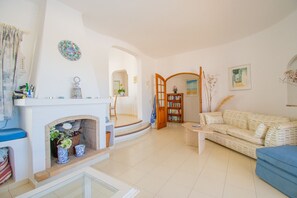 Vila, para fumantes | 4 quartos