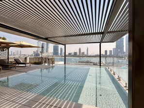 House - Exquisite 2BR Private Beach Access Near Marina JBR (Dubai)