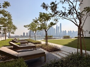 House - Exquisite 2BR Private Beach Access Near Marina JBR (Dubai)