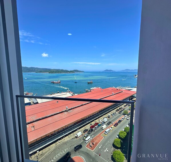 Breeze Suite Balcony Sea View