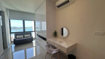 Iron/ironing board, free WiFi