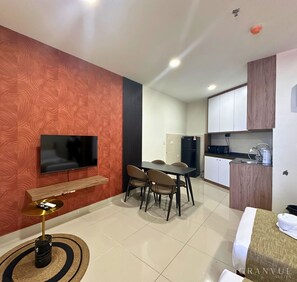 Breeze Suite Balcony Sea View