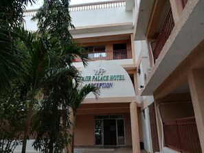 Ngoại thất