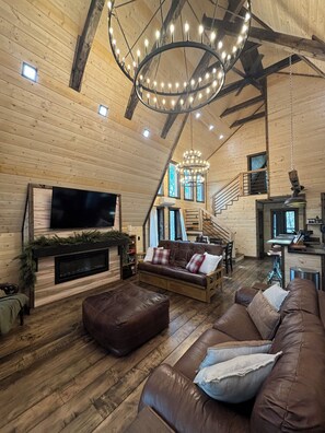 Télévision, cheminée