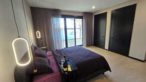 5 Schlafzimmer, Schreibtisch, Bügeleisen/Bügelbrett, kostenloses WLAN