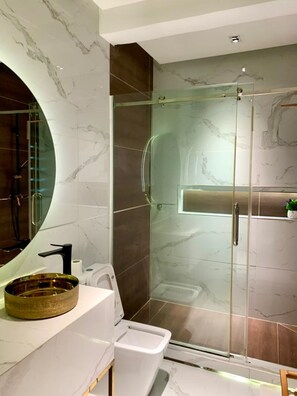 Apartment | Bathroom - Sujimoto Residences - The AVEs  (Lagos)