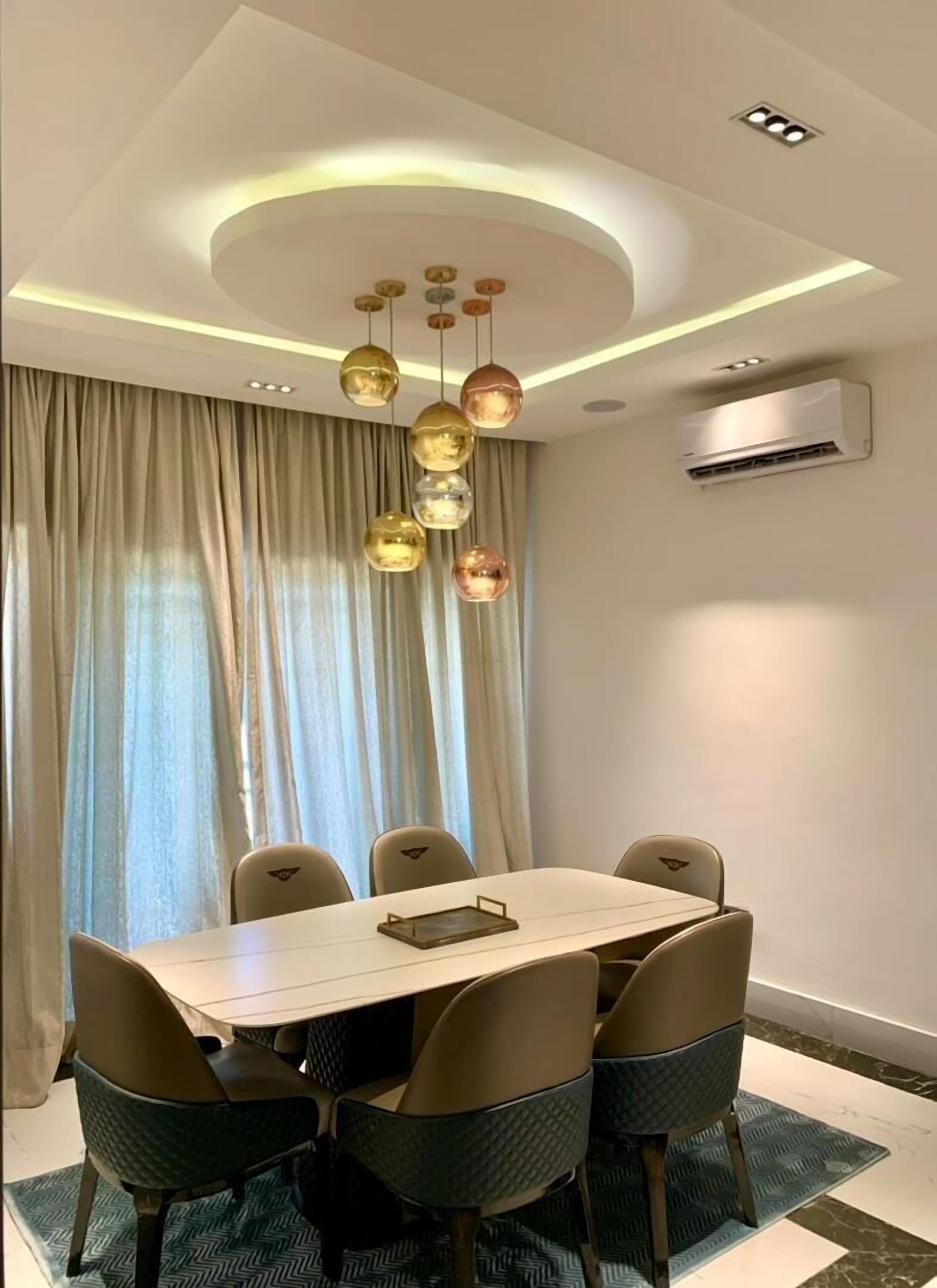 Suite | In-room dining