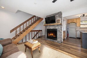 TV, fireplace, ping pong - NEWLY listed 2 bedroom, renovated, private decks, snowmobiling nearby (Grand Lake)