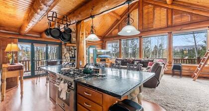 Stunning 4 bed cabin, lake views and close to Grand Lake