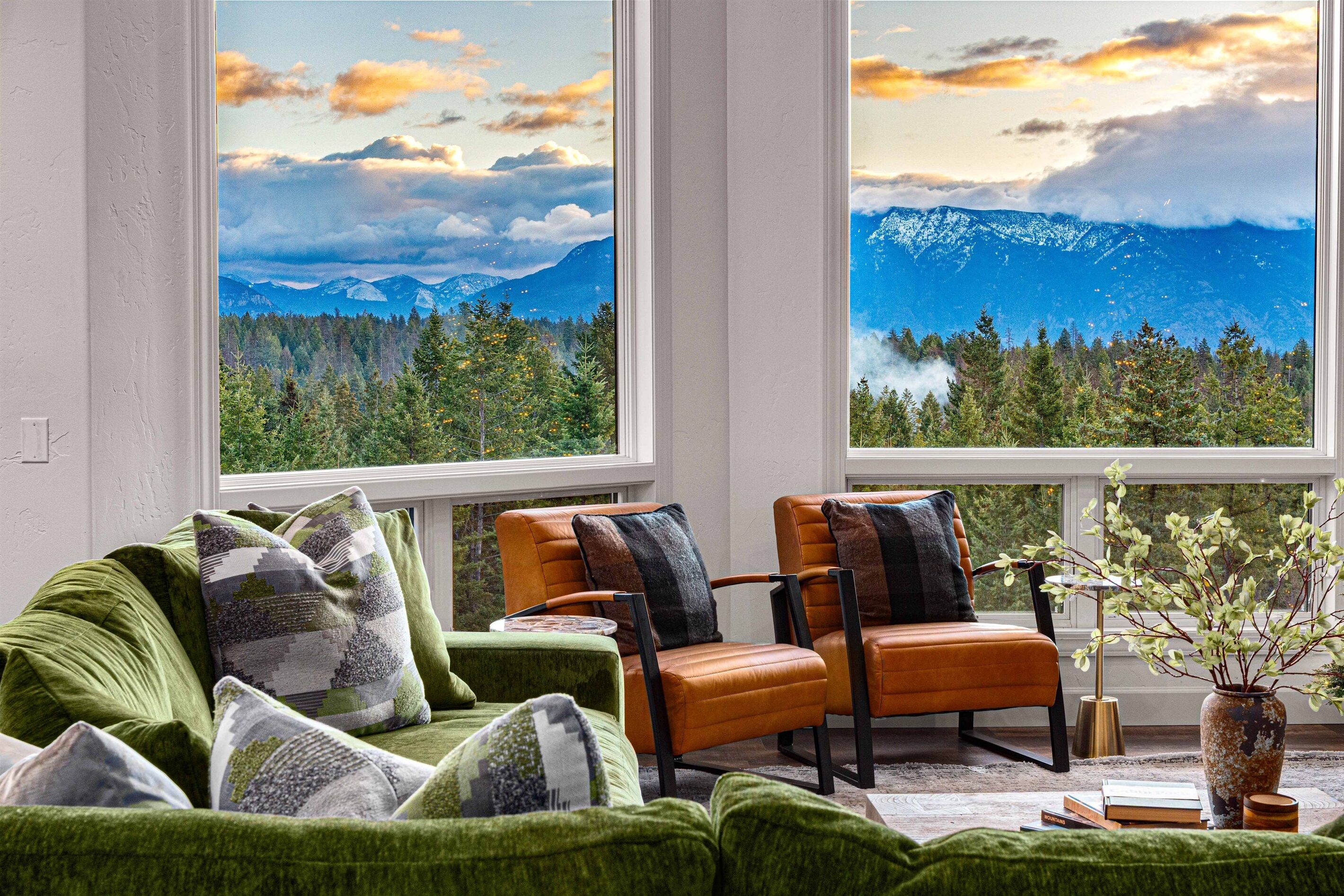 Televisión, chimenea y futbolito 