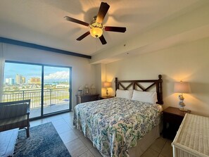 Iron/ironing board, free WiFi, bed sheets - Sunset Studio Just a Short Walk from the Beach & Free Daily Activities! (Panama City Beach)