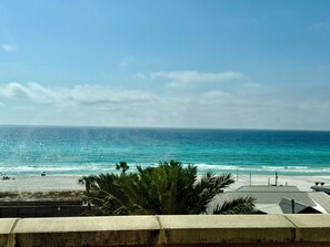 Beach nearby - Cozy PCB Studio Steps from Beach w/ Free round of Golf & Activities Daily! (Panama City Beach)