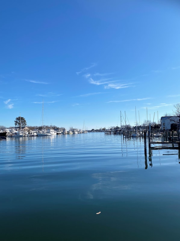 Marina - Back Creek Villa with Sunroom (Solomons)