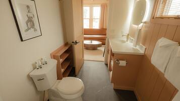 Panoramic Suite, Ensuite, Lake View (The Mill House #2) | Bathroom