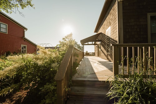 The Mill House