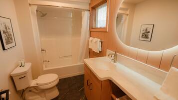 Panoramic Suite, Ensuite (The Mill House #3) | Bathroom