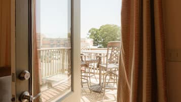 Panoramic Suite, Ensuite, Lake View (The Mill House #1) | Balcony view