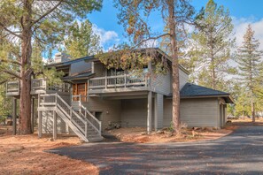 Exterior - Sunriver Home Near Fort Rock, Hot Tub, A/C, SHARC (Sunriver)