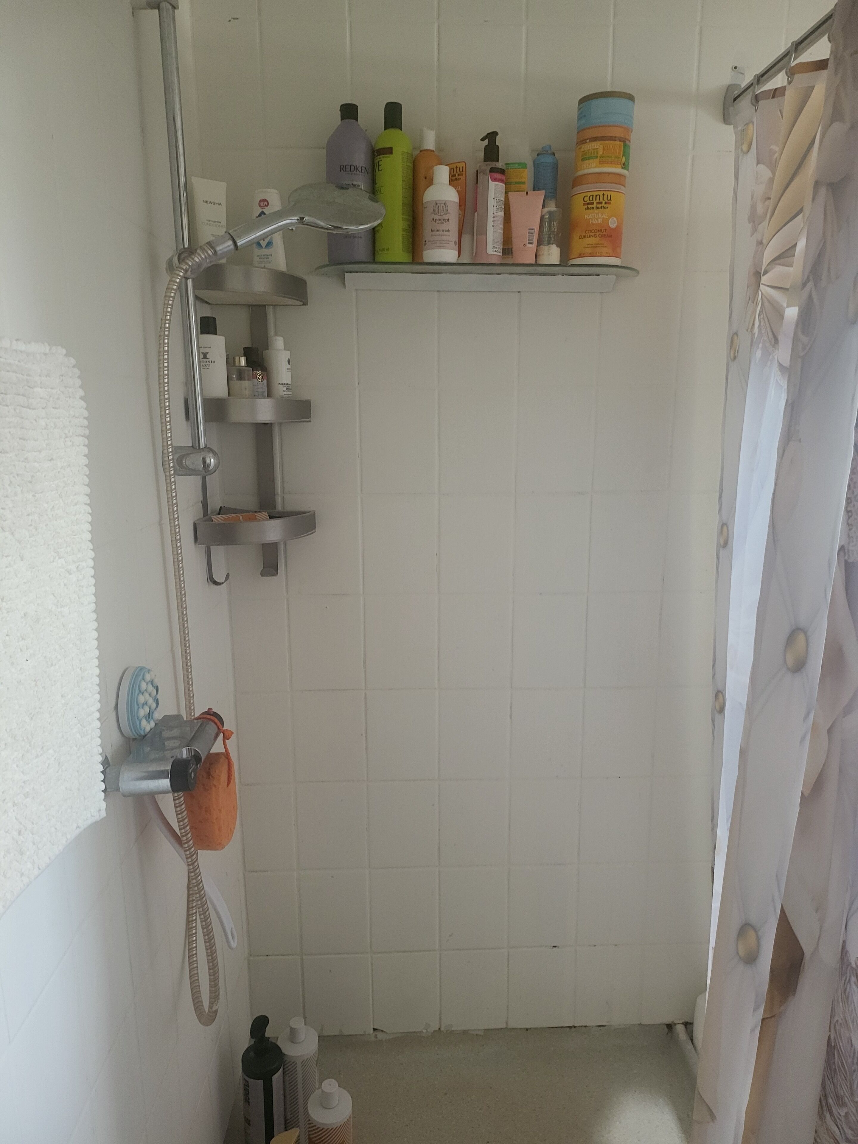 Free toiletries, hair dryer, towels, soap
