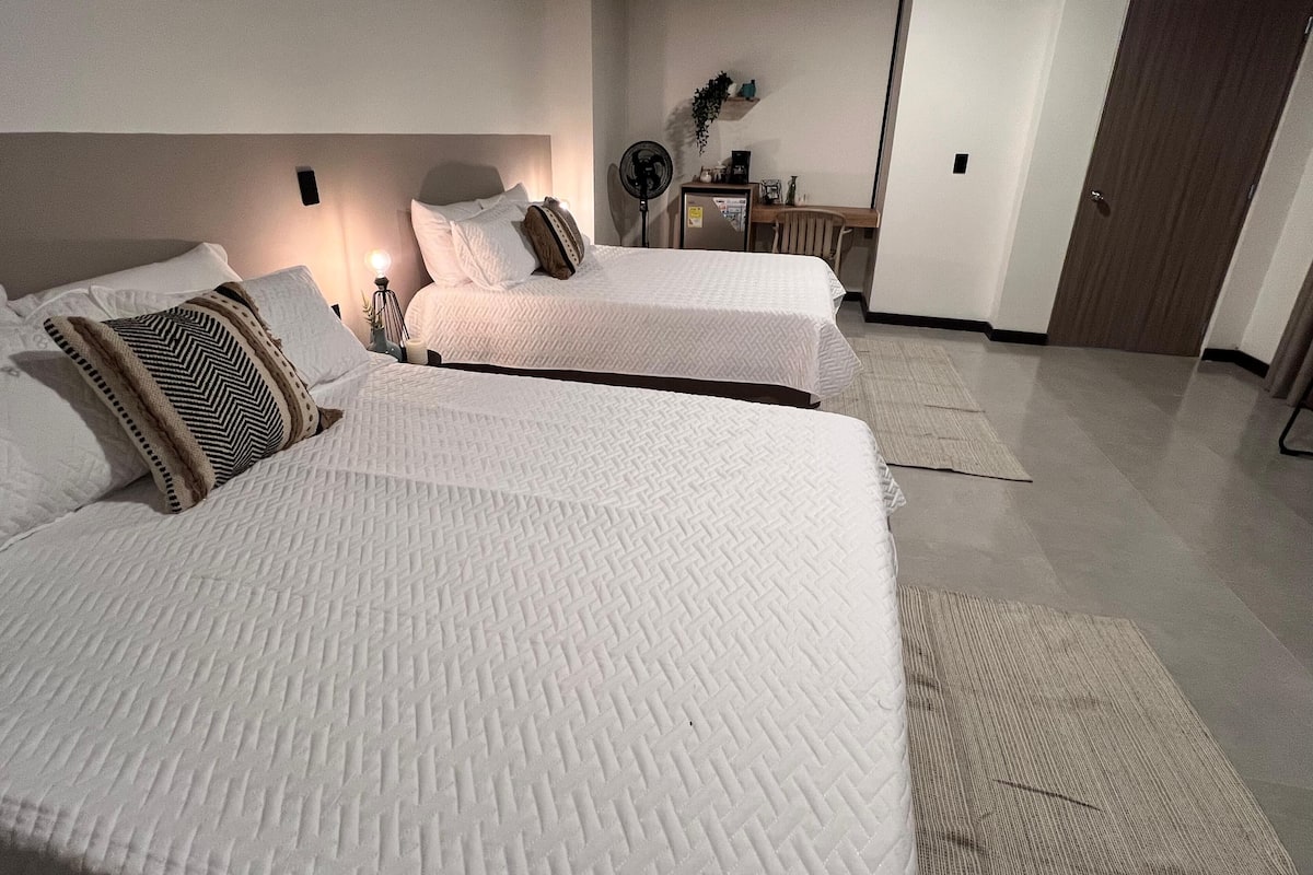Premium bedding, down duvets, minibar, free WiFi