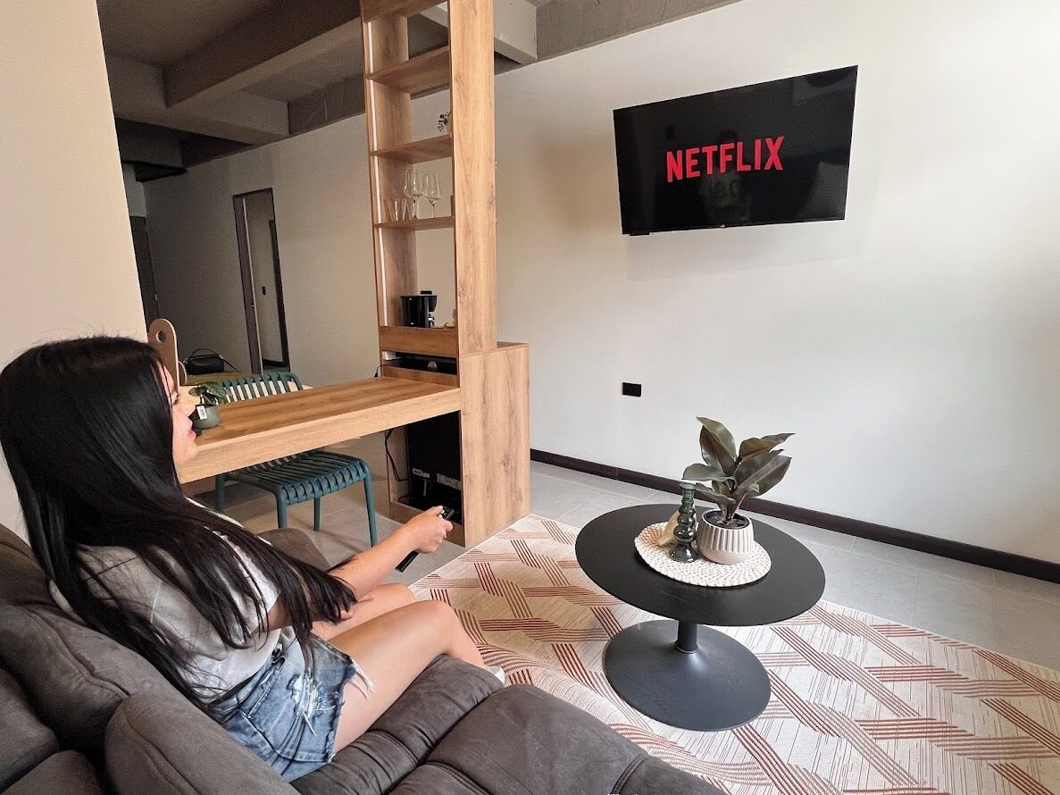 Deluxe Studio, 1 Double Bed with Sofa bed | Free WiFi