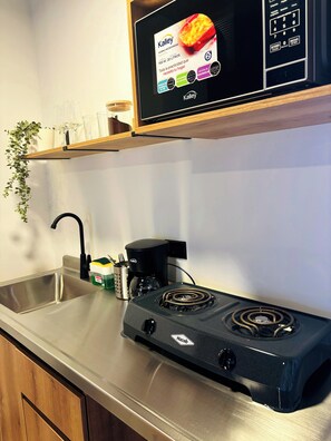 Dishwasher, coffee/tea maker, cookware/dishes/utensils - Hotel Moore 45 (Medellín)