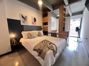 Tremannsrom – basic | Sengetøy av topp kvalitet, dundyner, minibar og wi-fi (inkludert)