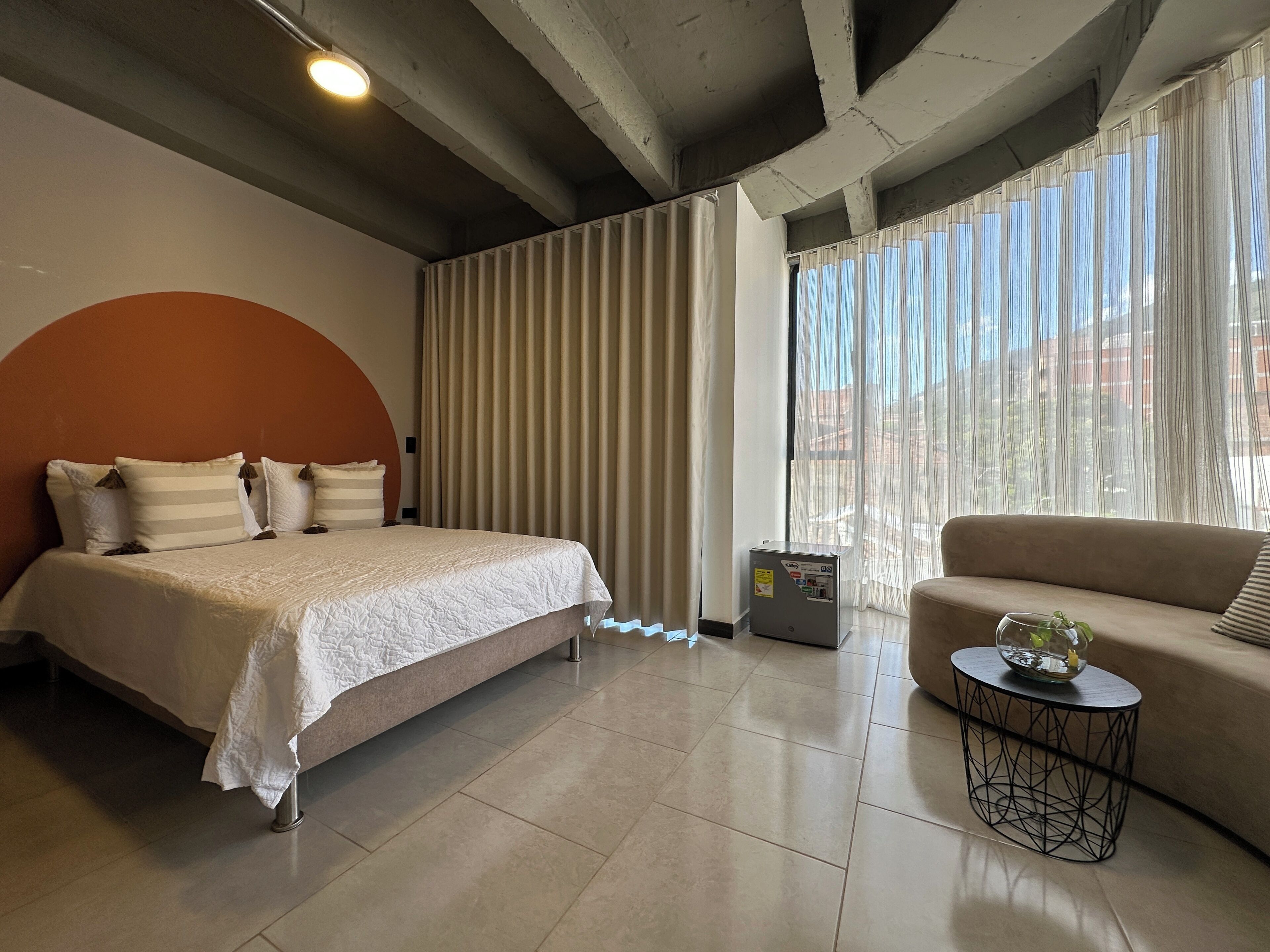 Chambre Triple Standard | Literie de qualité supérieure, couette en duvet d'oie, minibar