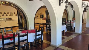 Unclassified image, 5 of 34, button - Hotel Ilinca (Jupiter)