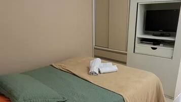 1 camera, ferro/asse da stiro, Wi-Fi gratuito, lenzuola