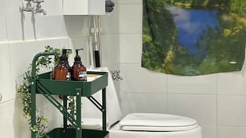 Comfort Apartment | Bathroom | Slippers