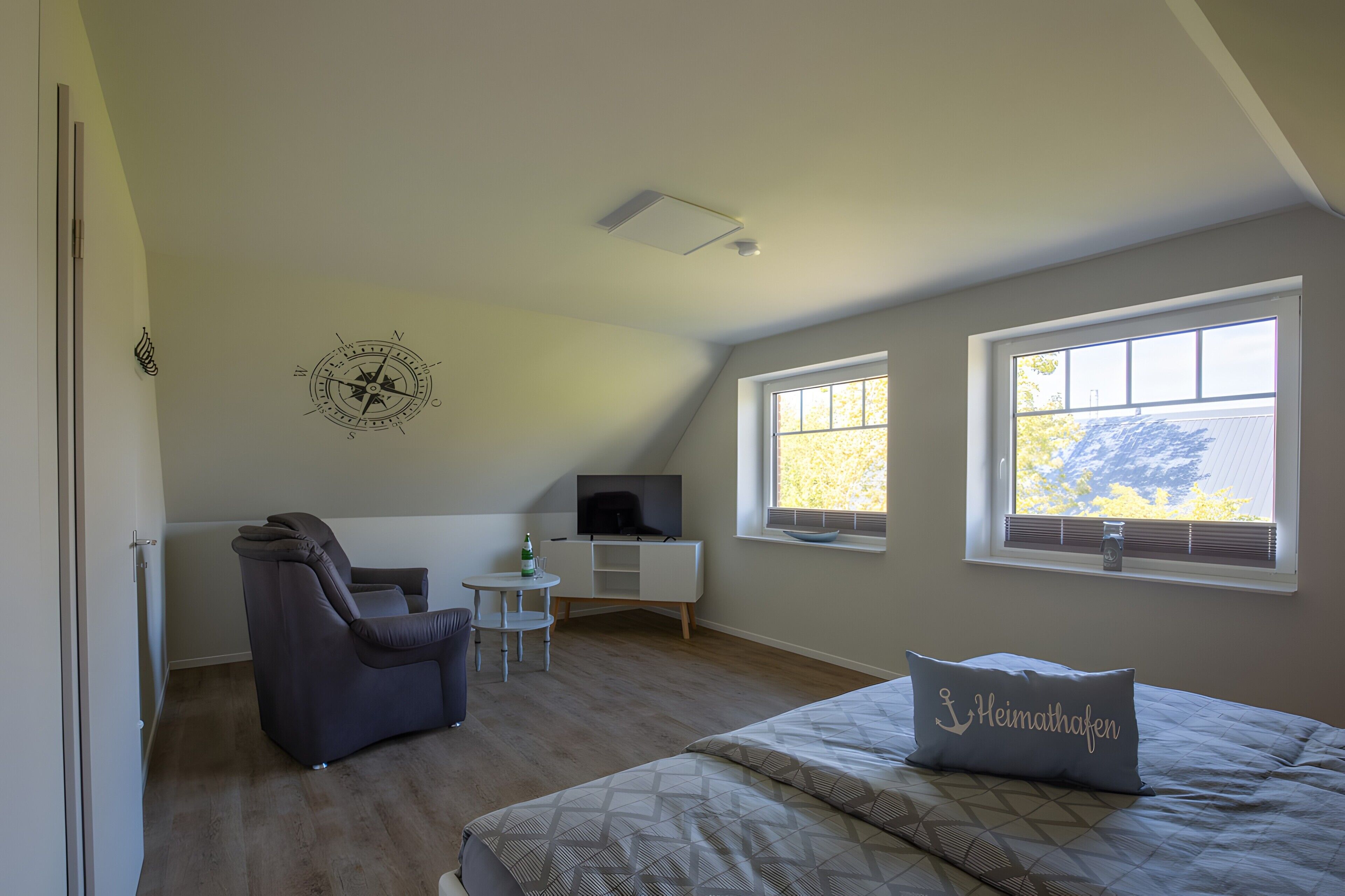 3 chambres, fer et planche à repasser, Wi-Fi, draps fournis