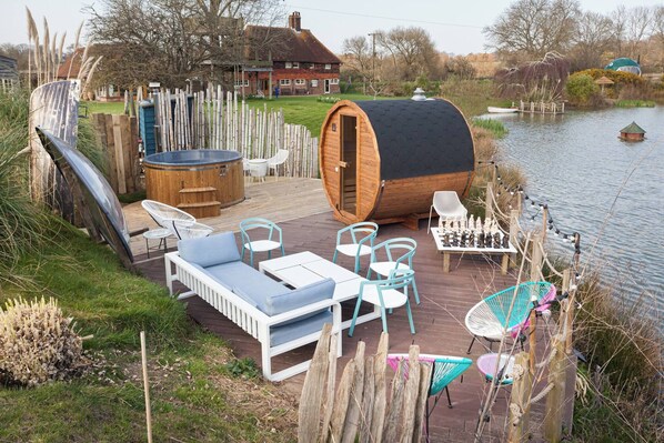 Huis, meerdere slaapkamers, roken, balkon | Terras